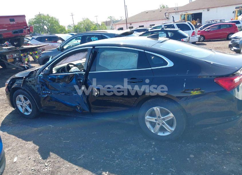 Photo 13 of 2022 Chevrolet Malibu FWD 1FL (VIN 1G1ZC5ST3NF185564)