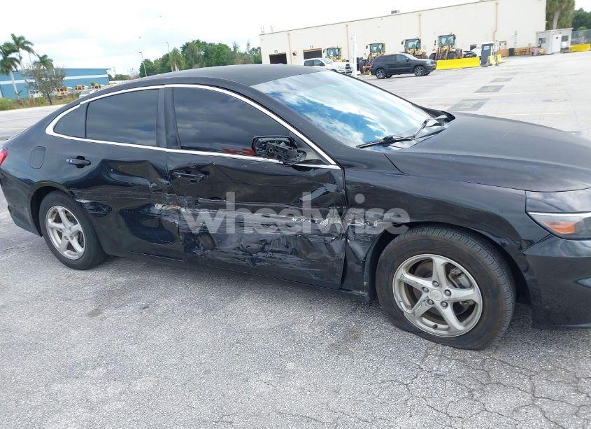 Photo 6 of 2017 Chevrolet Malibu 1FL (VIN 1G1ZC5ST4HF103121)