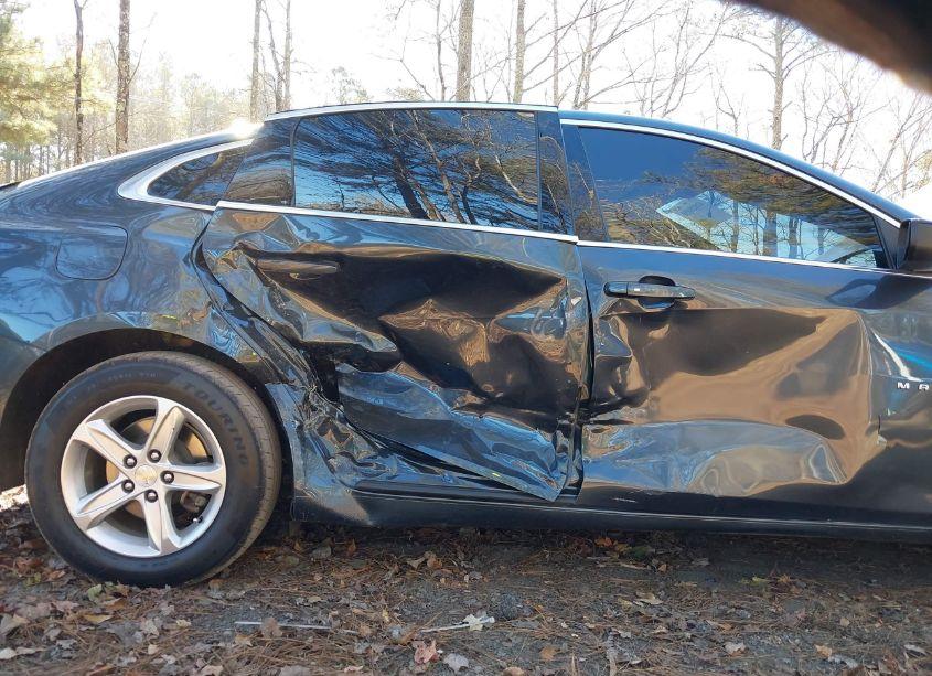 Photo 6 of 2019 Chevrolet Malibu 1FL (VIN 1G1ZC5ST4KF121979)