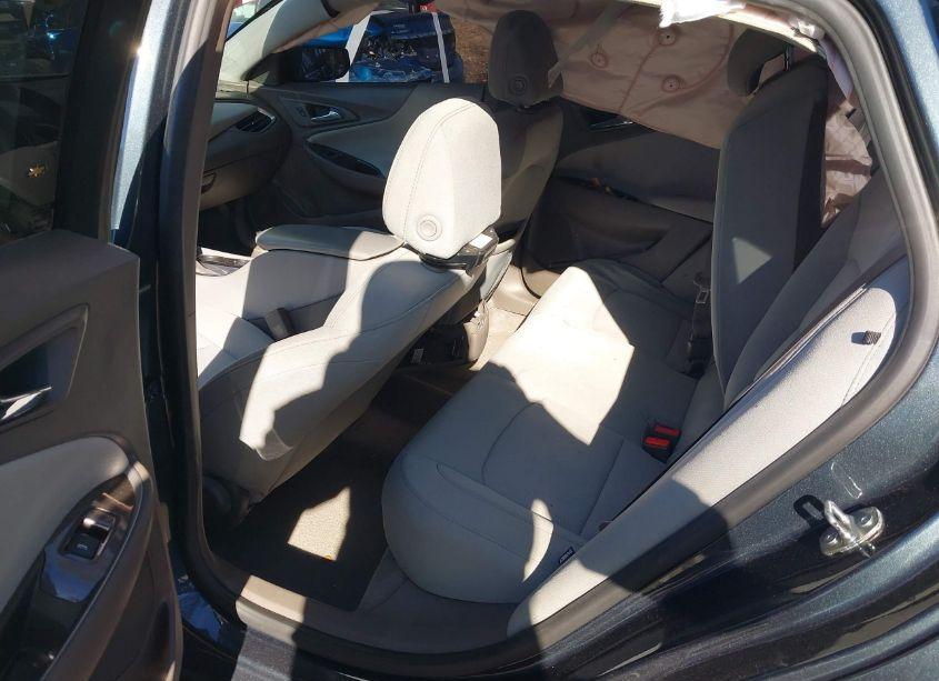 Photo 8 of 2019 Chevrolet Malibu 1FL (VIN 1G1ZC5ST4KF121979)