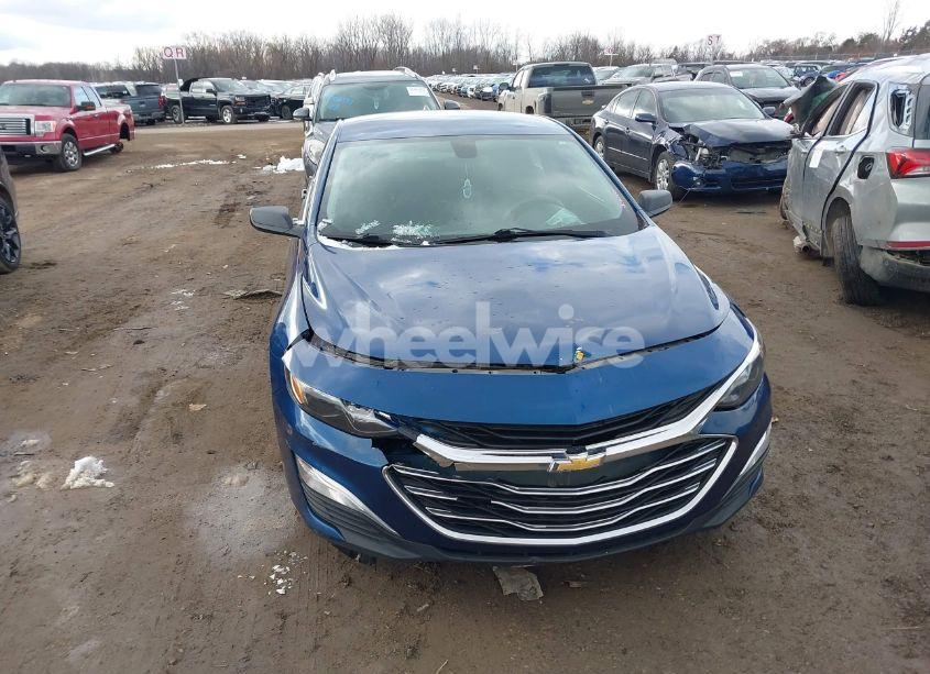 Photo 6 of 2019 Chevrolet Malibu 1FL (VIN 1G1ZC5ST4KF180613)