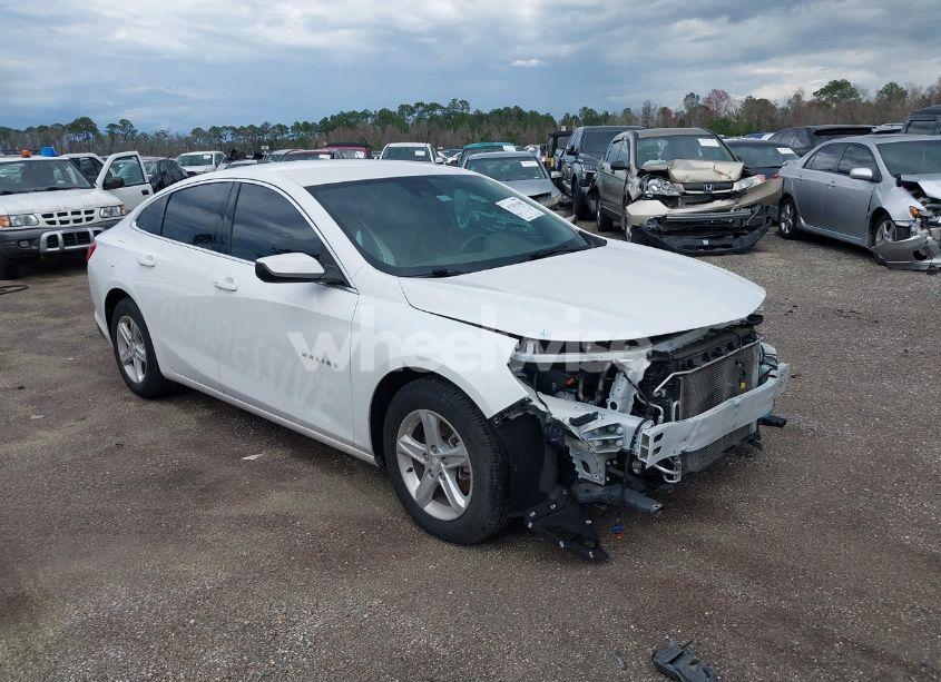 2020 Chevrolet Malibu FWD 1FL (VIN 1G1ZC5ST4LF099824) main photo
