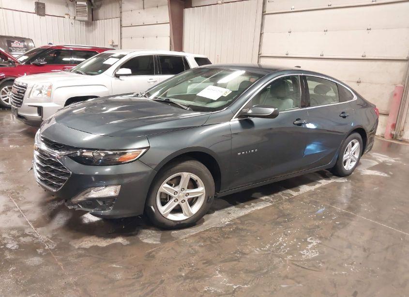 Photo 2 of 2020 Chevrolet Malibu FWD 1FL (VIN 1G1ZC5ST4LF106979)