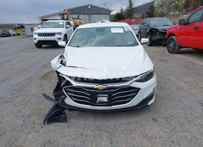 Photo 11 of 2021 Chevrolet Malibu FWD 1FL (VIN 1G1ZC5ST4MF087738)