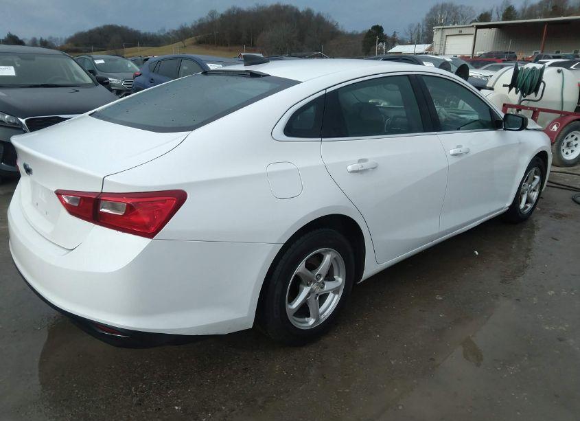 Photo 4 of 2018 Chevrolet Malibu 1FL (VIN 1G1ZC5ST5JF196124)