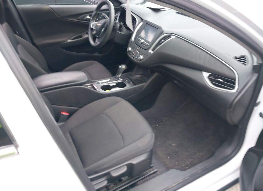 Photo 5 of 2018 Chevrolet Malibu 1FL (VIN 1G1ZC5ST5JF285305)