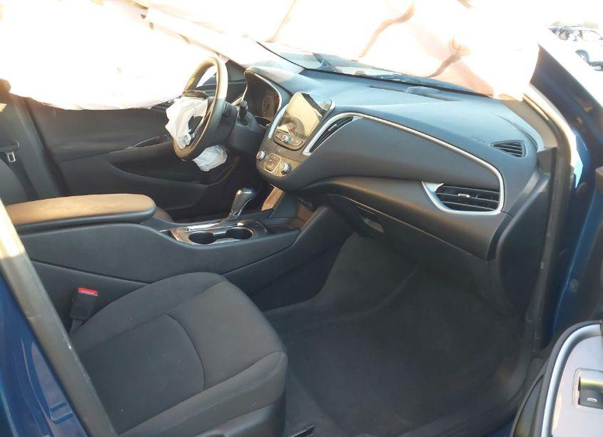 Photo 4 of 2019 Chevrolet Malibu 1FL (VIN 1G1ZC5ST5KF183195)