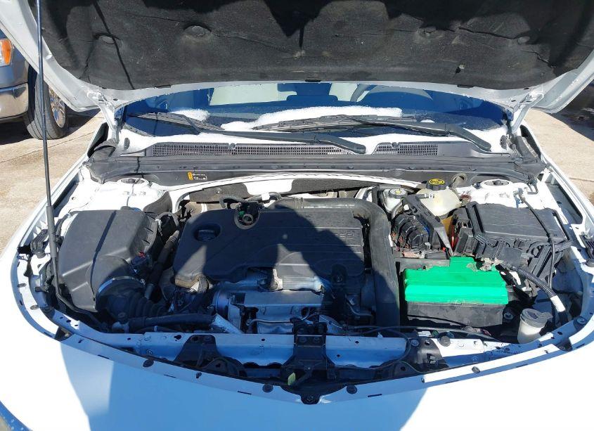 Photo 10 of 2020 Chevrolet Malibu FWD 1FL (VIN 1G1ZC5ST5LF081722)