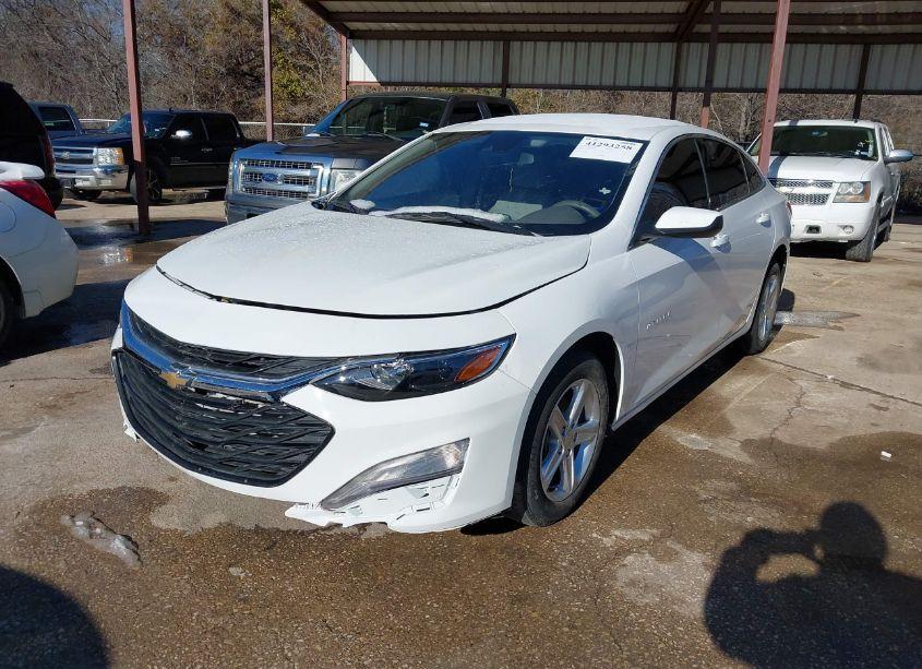 Photo 2 of 2020 Chevrolet Malibu FWD 1FL (VIN 1G1ZC5ST5LF081722)