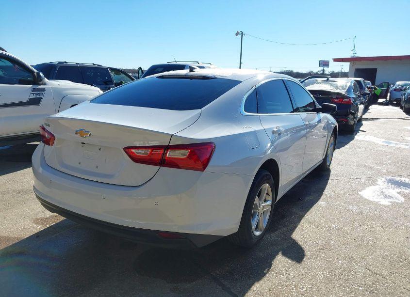 Photo 4 of 2020 Chevrolet Malibu FWD 1FL (VIN 1G1ZC5ST5LF081722)