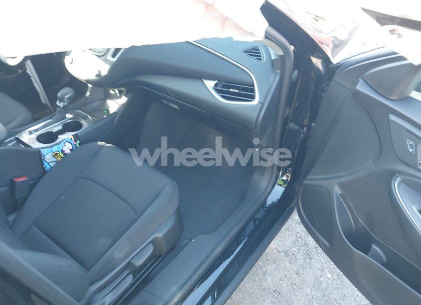 Photo 5 of 2022 Chevrolet Malibu FWD 1FL (VIN 1G1ZC5ST5NF184108)