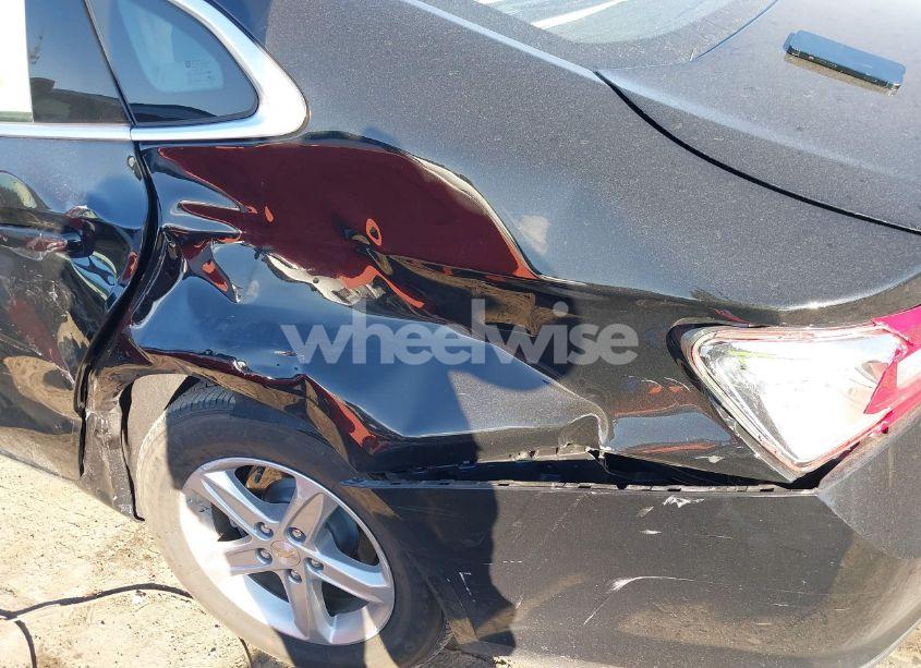 Photo 6 of 2022 Chevrolet Malibu FWD 1FL (VIN 1G1ZC5ST5NF184108)