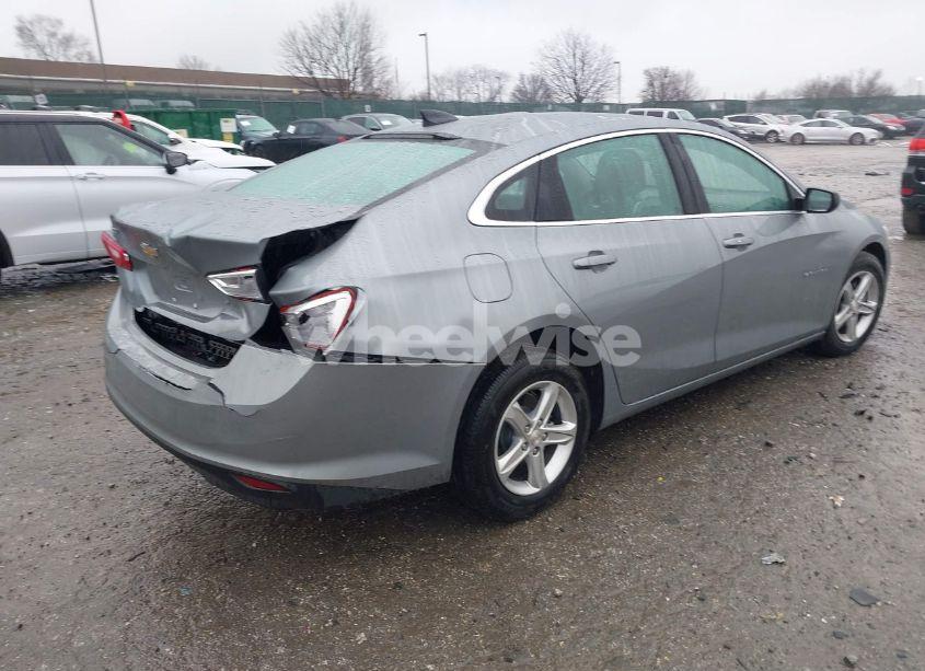 Photo 4 of 2024 Chevrolet Malibu FWD 1FL (VIN 1G1ZC5ST5RF231921)