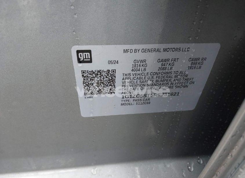 Photo 9 of 2024 Chevrolet Malibu FWD 1FL (VIN 1G1ZC5ST5RF231921)