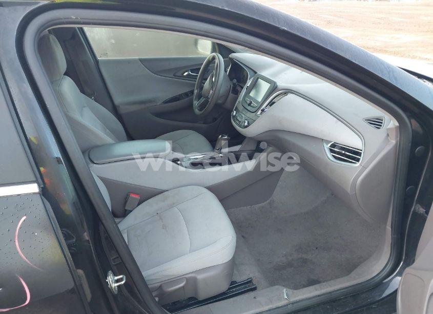 Photo 5 of 2017 Chevrolet Malibu 1FL (VIN 1G1ZC5ST6HF138128)