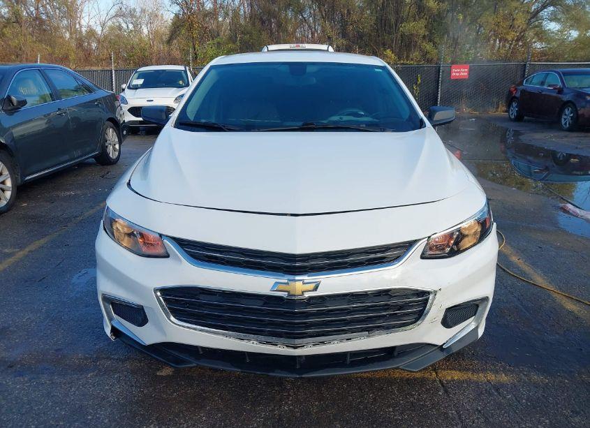 Photo 12 of 2018 Chevrolet Malibu 1FL (VIN 1G1ZC5ST6JF233830)