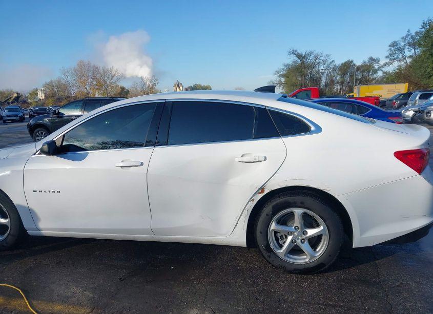 Photo 6 of 2018 Chevrolet Malibu 1FL (VIN 1G1ZC5ST6JF233830)