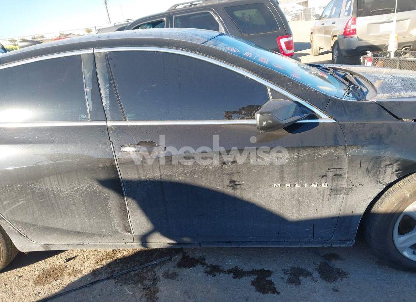 Photo 12 of 2020 Chevrolet Malibu FWD 1FL (VIN 1G1ZC5ST6LF111486)