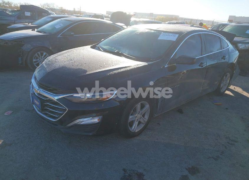 Photo 2 of 2020 Chevrolet Malibu FWD 1FL (VIN 1G1ZC5ST6LF111486)