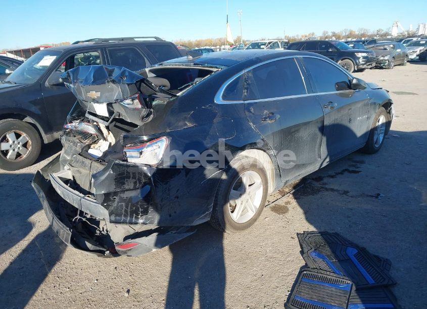 Photo 4 of 2020 Chevrolet Malibu FWD 1FL (VIN 1G1ZC5ST6LF111486)