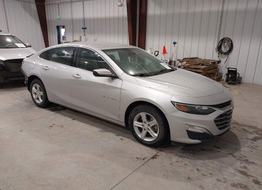 2020 Chevrolet Malibu FWD 1FL (VIN 1G1ZC5ST6LF140986) main photo