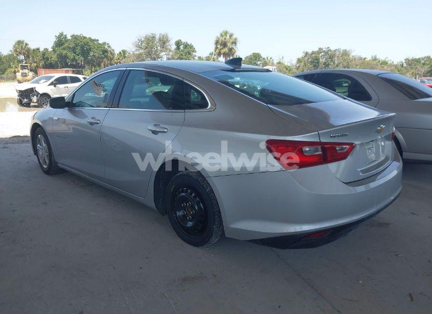 Photo 3 of 2021 Chevrolet Malibu FWD 1FL (VIN 1G1ZC5ST6MF029808)