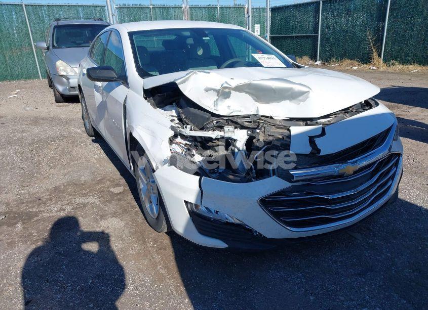 Photo 6 of 2022 Chevrolet Malibu FWD 1FL (VIN 1G1ZC5ST6NF165955)
