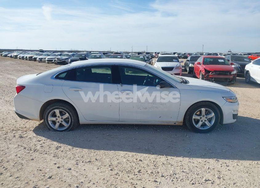 Photo 13 of 2023 Chevrolet Malibu FWD 1FL (VIN 1G1ZC5ST6PF247638)