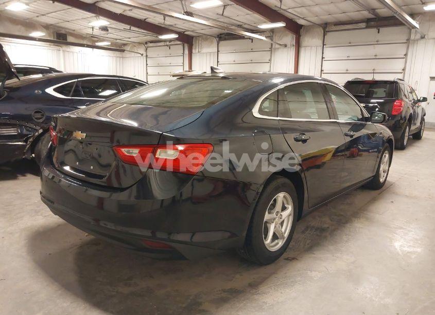 Photo 4 of 2017 Chevrolet Malibu 1FL (VIN 1G1ZC5ST7HF213693)