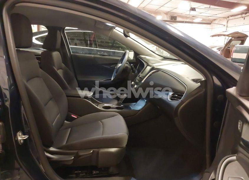 Photo 5 of 2017 Chevrolet Malibu 1FL (VIN 1G1ZC5ST7HF213693)