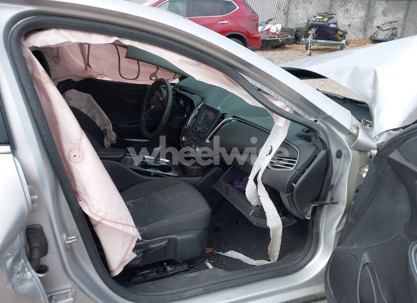 Photo 5 of 2017 Chevrolet Malibu 1FL (VIN 1G1ZC5ST7HF260500)