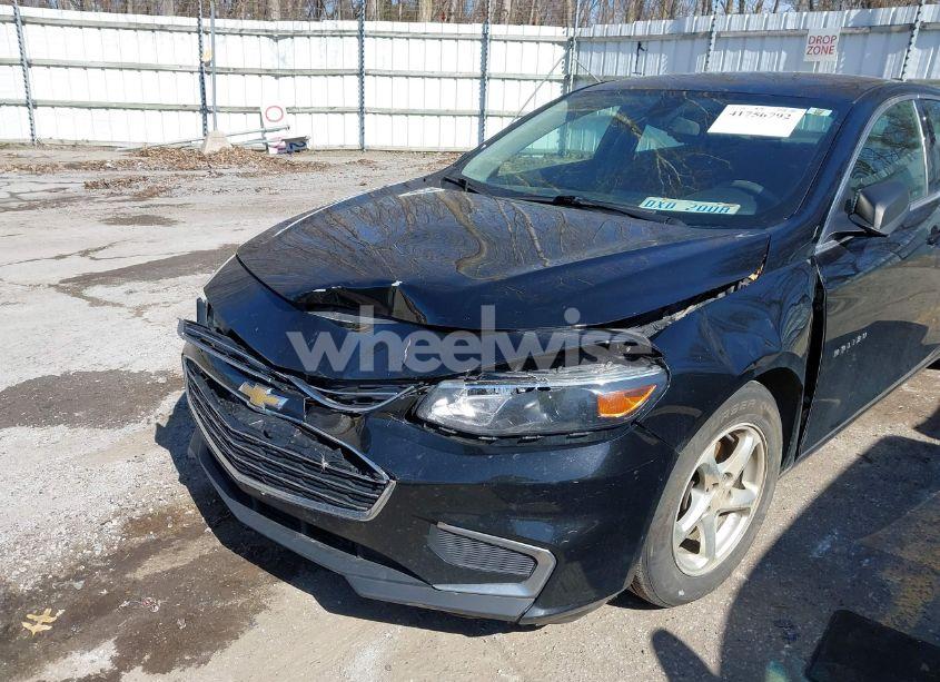 Photo 6 of 2018 Chevrolet Malibu 1FL (VIN 1G1ZC5ST7JF189434)