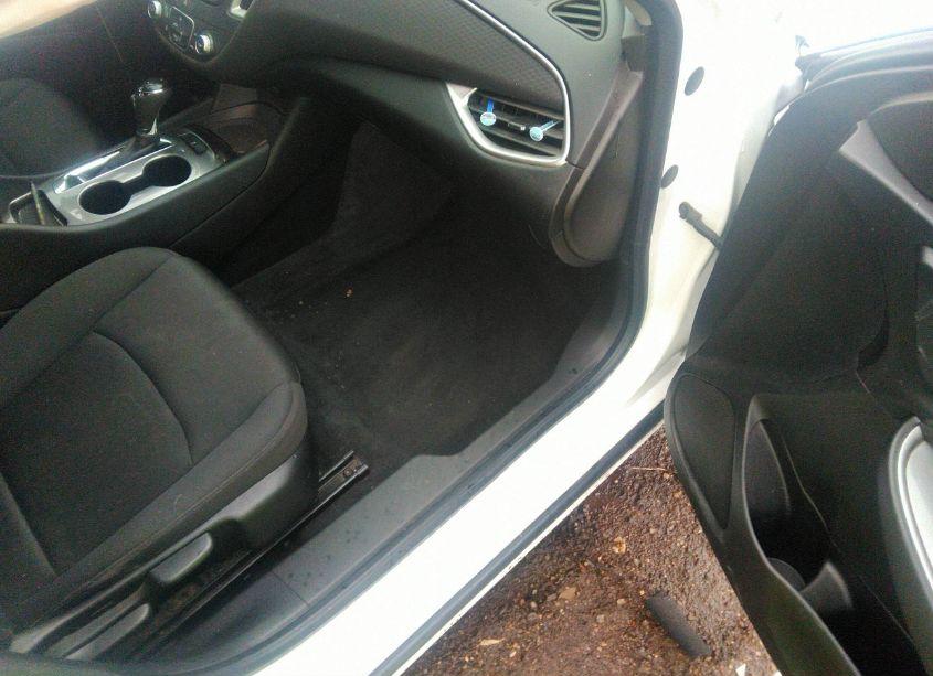 Photo 5 of 2019 Chevrolet Malibu 1FL (VIN 1G1ZC5ST7KF213474)