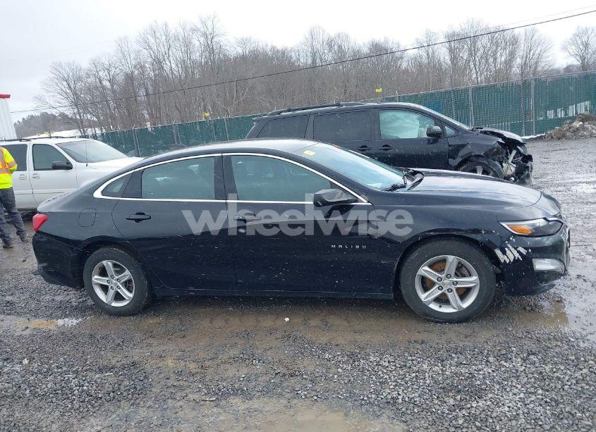Photo 13 of 2020 Chevrolet Malibu FWD 1FL (VIN 1G1ZC5ST7LF040377)