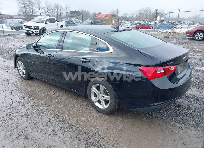 Photo 3 of 2020 Chevrolet Malibu FWD 1FL (VIN 1G1ZC5ST7LF040377)