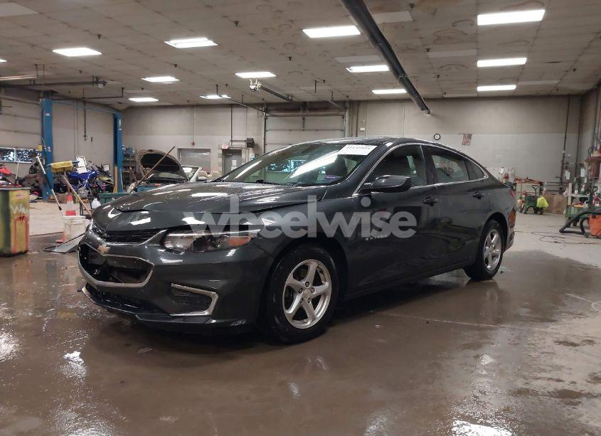 Photo 2 of 2017 Chevrolet Malibu 1FL (VIN 1G1ZC5ST8HF164617)