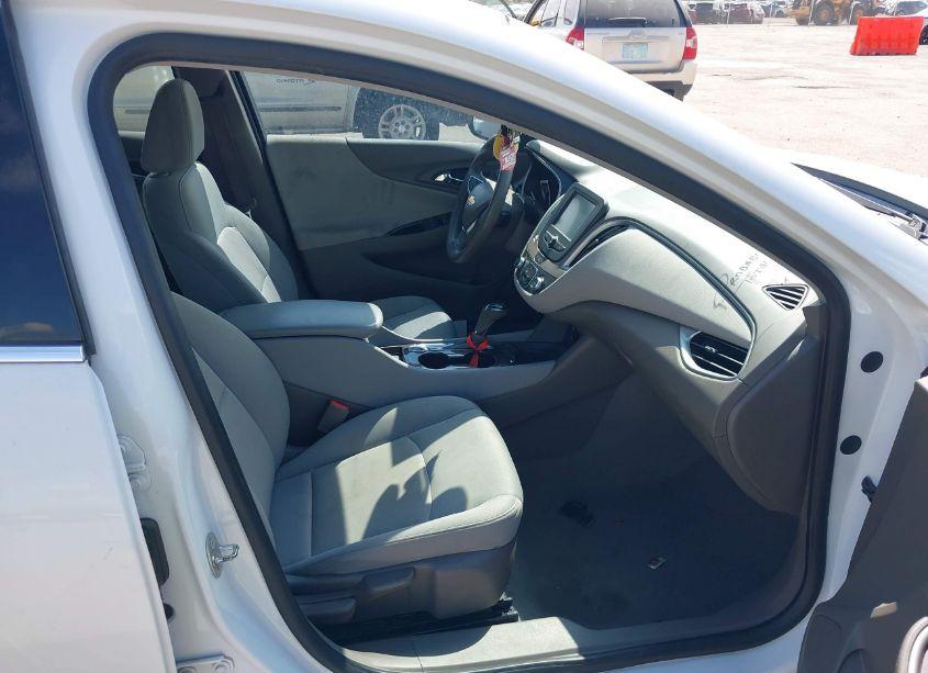 Photo 5 of 2017 Chevrolet Malibu 1FL (VIN 1G1ZC5ST8HF229403)