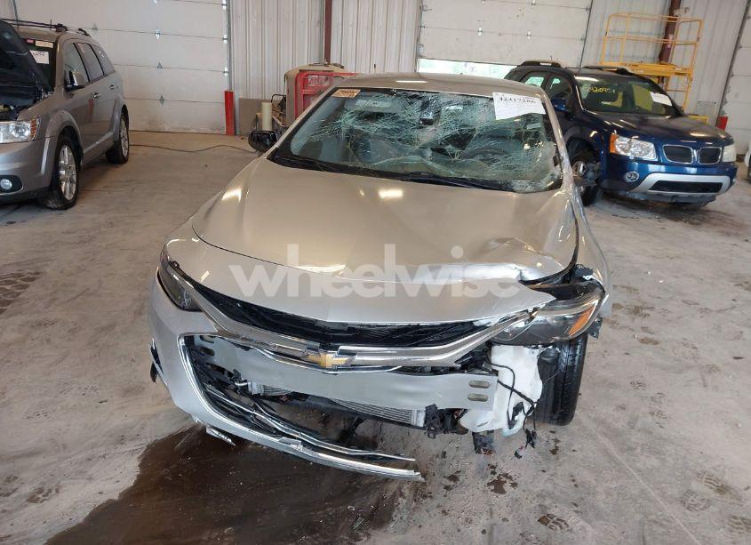 Photo 6 of 2019 Chevrolet Malibu 1FL (VIN 1G1ZC5ST8KF202290)