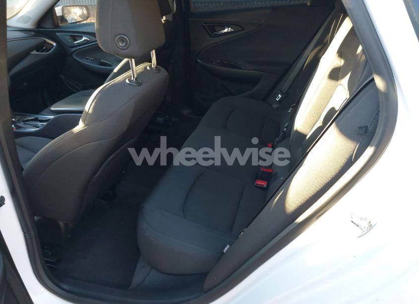 Photo 8 of 2019 Chevrolet Malibu 1FL (VIN 1G1ZC5ST8KF203567)