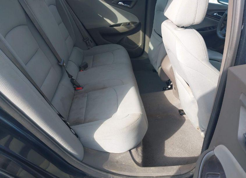 Photo 8 of 2020 Chevrolet Malibu FWD 1FL (VIN 1G1ZC5ST8LF145364)