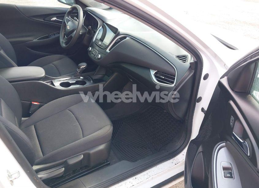 Photo 8 of 2023 Chevrolet Malibu FWD 1FL (VIN 1G1ZC5ST8PF118381)