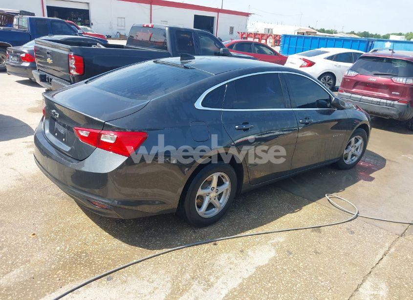 Photo 4 of 2018 Chevrolet Malibu 1FL (VIN 1G1ZC5ST9JF152773)