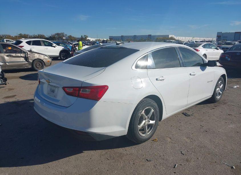 Photo 4 of 2018 Chevrolet Malibu 1FL (VIN 1G1ZC5ST9JF239797)