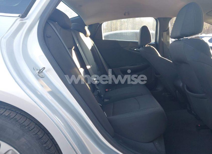 Photo 8 of 2019 Chevrolet Malibu 1FL (VIN 1G1ZC5ST9KF197844)