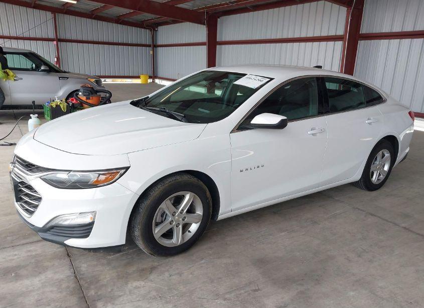 Photo 2 of 2020 Chevrolet Malibu FWD 1FL (VIN 1G1ZC5ST9LF110106)