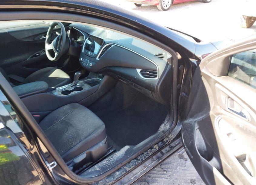 Photo 5 of 2020 Chevrolet Malibu FWD 1FL (VIN 1G1ZC5ST9LF116147)