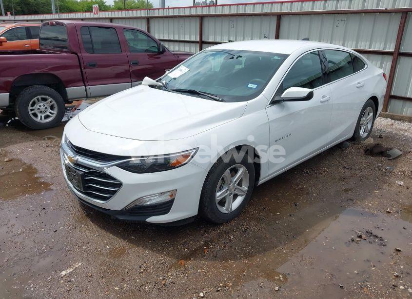 Photo 2 of 2022 Chevrolet Malibu FWD 1FL (VIN 1G1ZC5ST9NF151385)