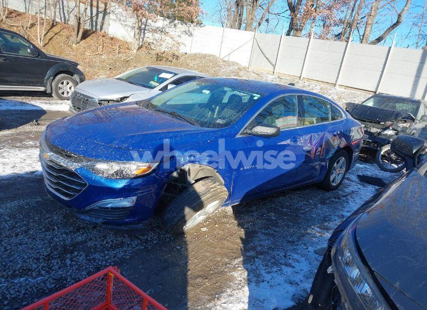 Photo 2 of 2023 Chevrolet Malibu FWD 1FL (VIN 1G1ZC5ST9PF152569)