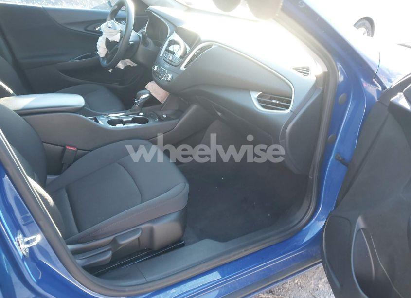 Photo 5 of 2023 Chevrolet Malibu FWD 1FL (VIN 1G1ZC5ST9PF152569)