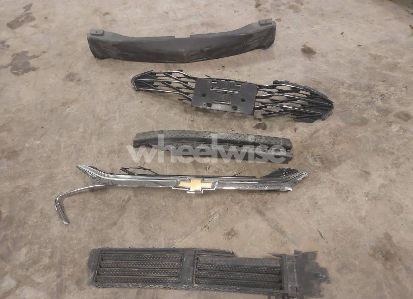 Photo 12 of 2019 Chevrolet Malibu 1FL (VIN 1G1ZC5STXKF123929)